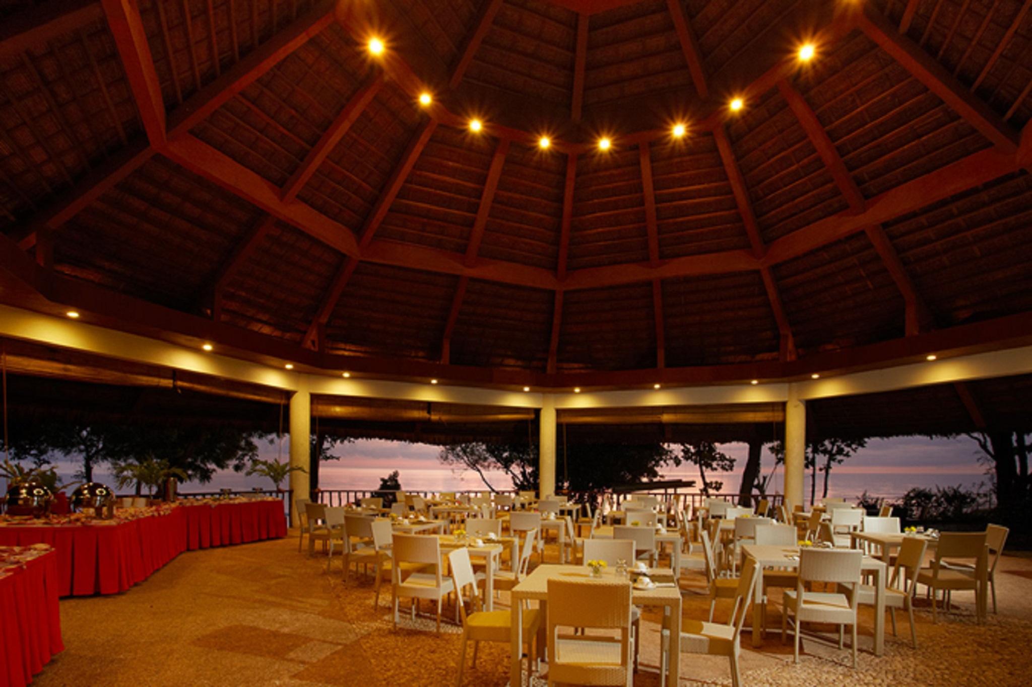 Bluewater Sumilon Island Resort Extérieur photo